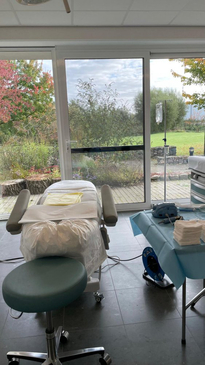 Slider image (10) Fuller Hair Transplant Clinic